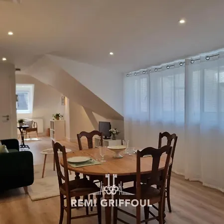 Apartman Hypolite 5 Elegant 80 Meters From Port 2 Guests *