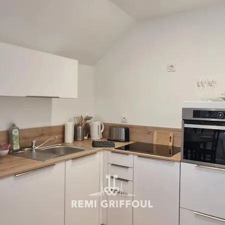 Apartman Hypolite 5 Elegant 80 Meters From Port 2 Guests Honfleur