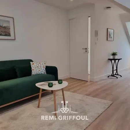 Apartman Hypolite 5 Elegant 80 Meters From Port 2 Guests Honfleur